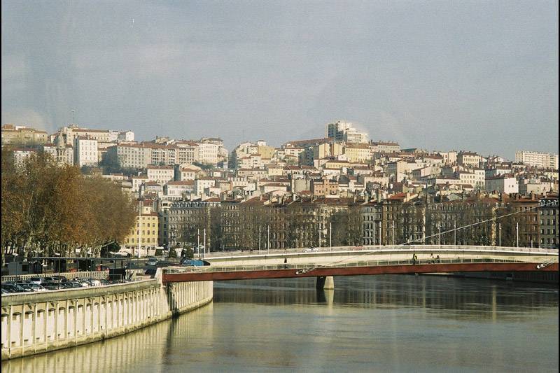 f1000007 Colline de Lyon vu du Rhne